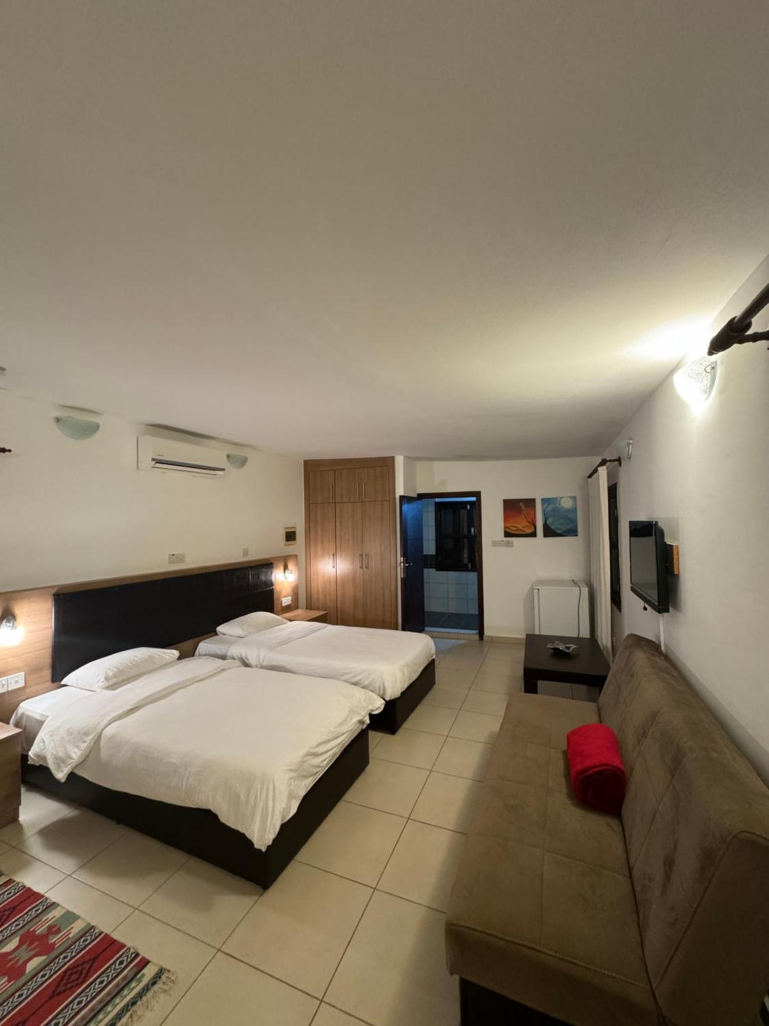 Betul Guest House Фамагуста Екстериор снимка